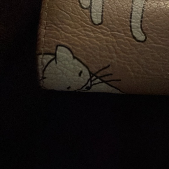 Miu Miu Pink Cat Print Women's Wallet - Picture 3 of 12
